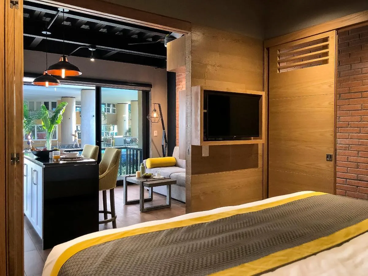 **** Aparthotel Pinnacle Resorts 179 - Adults Only Puerto Vallarta Mexico